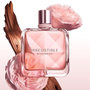 View 3 - IRRESISTIBLE REFILL - An addictive fragrance of luscious rose dancing with radiant blond wood in a new 150ml format to refill your 100ml bottle. GIVENCHY - 150 ML - P000277