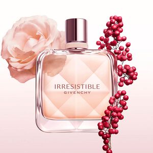 View 3 - IRRESISTIBLE EAU FRAÎCHE - The thrilling contrast between a fresh rose and vibrant spices. GIVENCHY - 35 ML - P036750